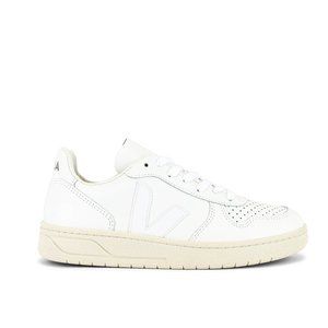 Veja V-10 Sneaker in Extra White - worn twice